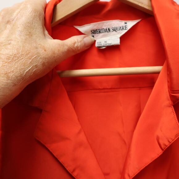 Sheridan Square Red Blouse Shoulder Tabs Short Sleeves Button Front Size 16 - Picture 3 of 13